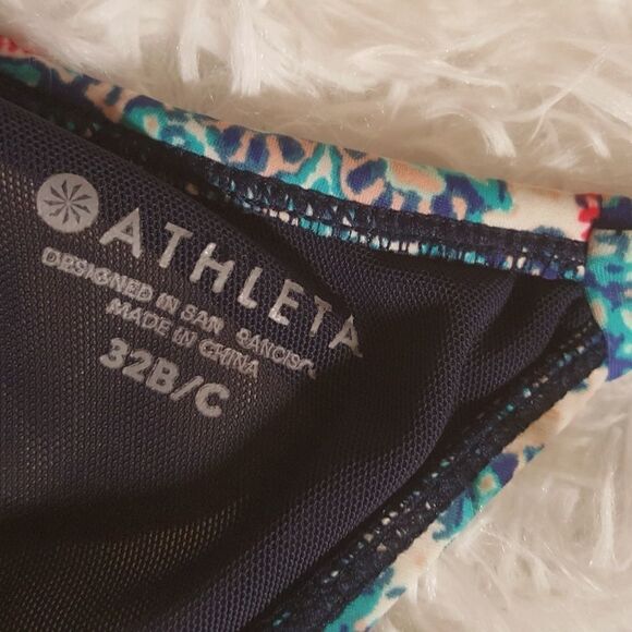 ATHLETA Wrap bikini top Size 32 B C - Picture 4 of 8